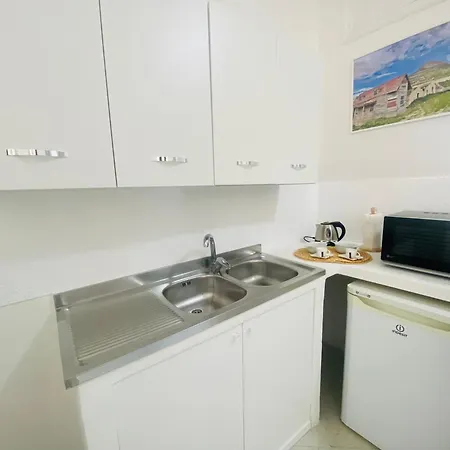 לינה וארוחת בוקר Casa Larghetto